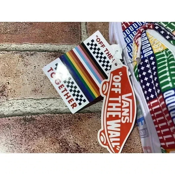 VANS Classic Slip On PRIDE LGBTQ+ Men Women Multicolor Rainbow Sz 8 main image 8
